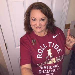 Meet your Posher, Leslie